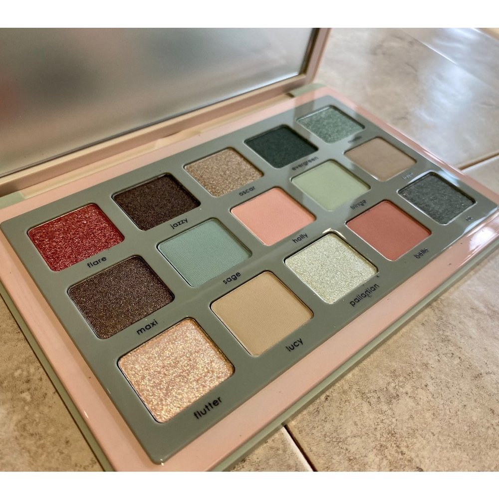 NATASHA DENONA | Retro Glam Eyeshadow Palette